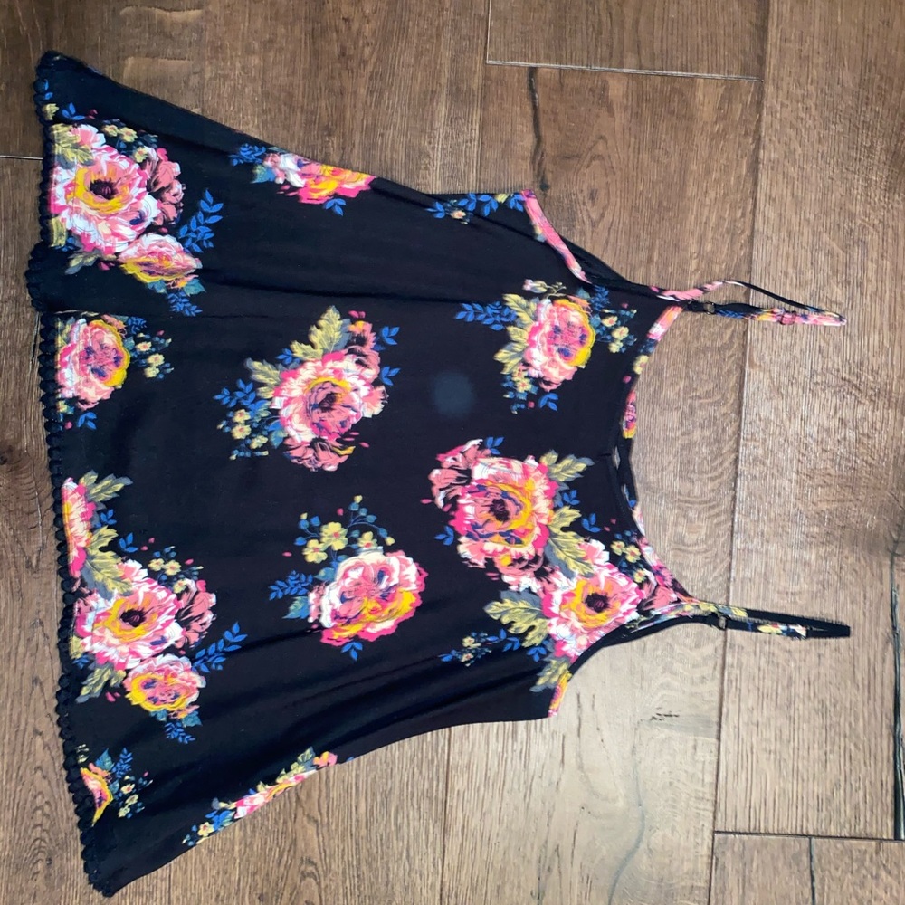 Black tank top with bright flower details!